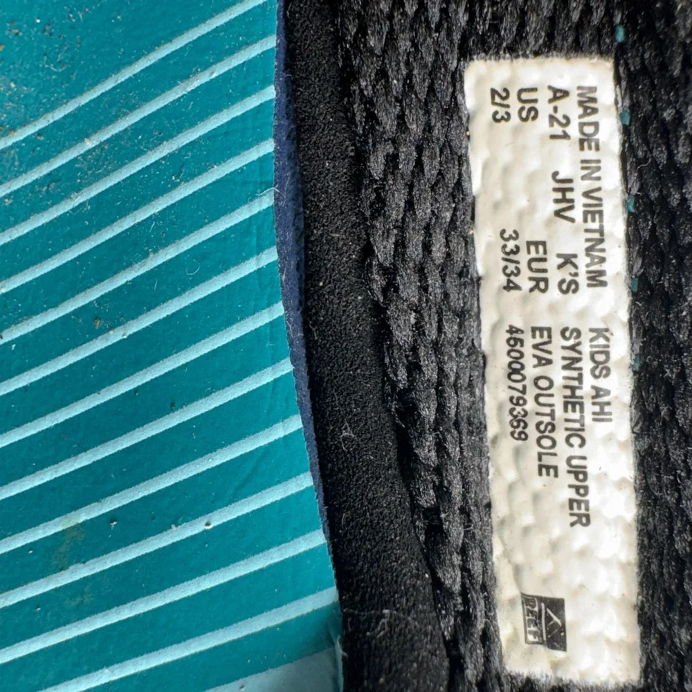 Reef Flip Flops Sandals Youth Kids Size 2/3 Blue‎ Green Stripe Beach Pool